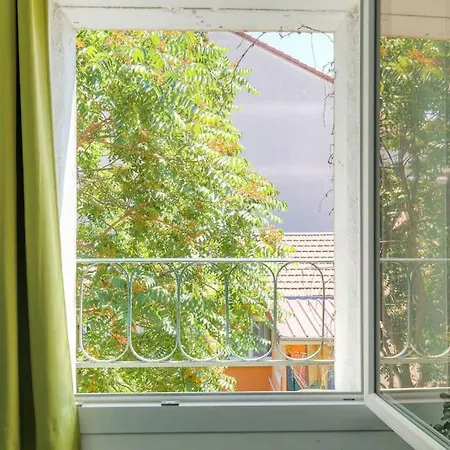 Loft Dans Maison De Ville,